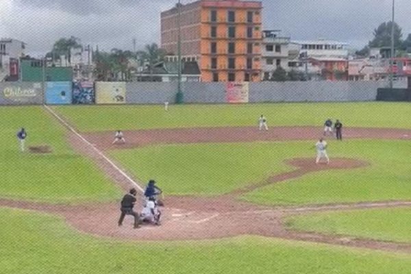 Salones Hiperplaza gana 14-6 a Cmas en el primero agarrón de la final en la Liga Xalapeña de beisbol
