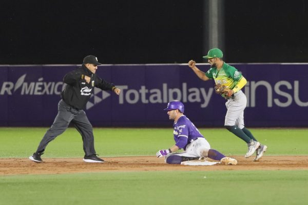 Falló el bullpen en la séptima y Conspiradores rescató el último de la serie frente a los Pericos