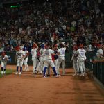 Alan Espinoza con jonrón coloca a Olmecas en Serie de Campeonato del Sur y va contra los Pericos