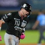 Con par de jonrones solitarios, Toros le saca el juego a Olmecas y está a uno del título 