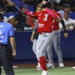 Ataque tempranero pone a los Toros a un triunfo de la Serie del Rey